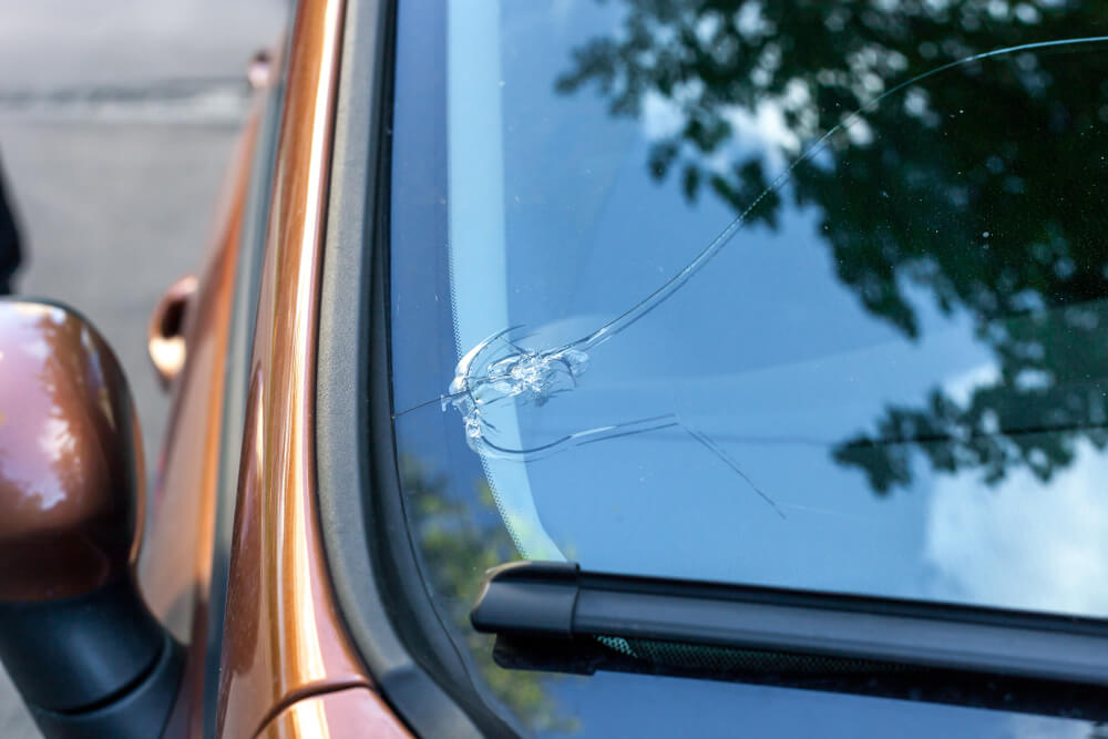 How Mobile Windscreen Replacement Can Help You