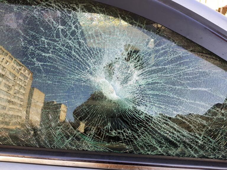 Mobile cheap windscreen repairs