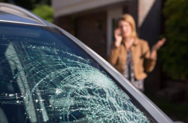 fixing a broken windscreen is easy